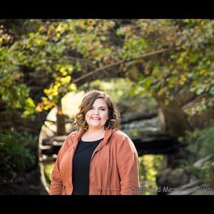 Meet your Posher, Kayla